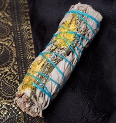カリフォルニア ホワイトセージ 黄色い花つき 無農薬 ワンド バンドル スティック [10cm  25g程度]スマッジング　浄化(IND-INS-869)