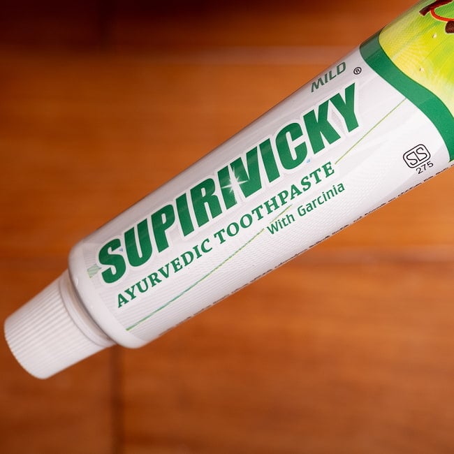 【6個セット】シダレッパ スピルビッキー マイルド 歯磨き粉 - Supirivicky Mild Ayurvedic Toothpaste 70g 4 - ロゴ部分をアップにしました