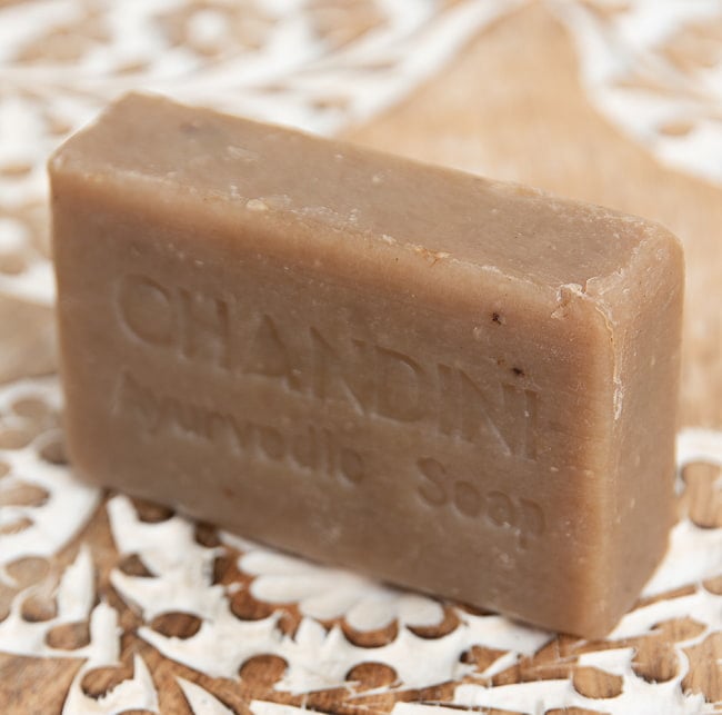 【6個セット】ＣＫＫＭ　アーユルブリス　チャンディニ　ソープ　ＮＴ[AYURBLISS CHANDINI NEEM&TULASI] 7 - 中の石鹸です