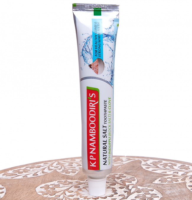 【3個セット】ナンブーディリ　ナチュラル　ハーバル　トゥースペースト　Ｓ - K P Namboodiri's Natural Salt Toothpaste【K P NAMBOODIRIS 4 - 中身のチューブです