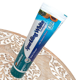 【送料無料・10個セット】インドのアーユルヴェーダ歯磨き粉 - スパークリングホワイト Sparkling White Tooth Paste 80g 【Himalaya Herbals】 - サブ3
