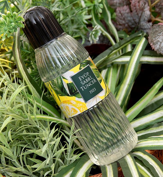 【6個セット】レモンの香りのアルコール - コロンヤ - KOLONYA KLASIK LIMON - 200ml 3 - ちょっと大きめの200mlですが、バッグの中にも入る大きさです