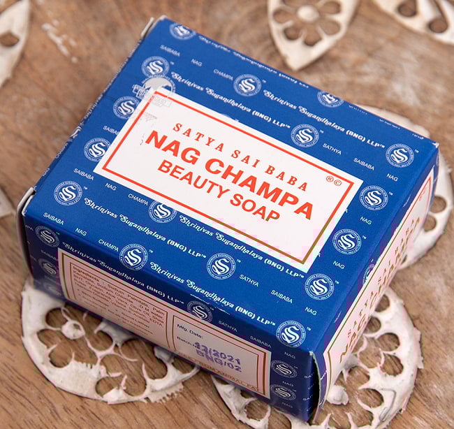 【4個セット】ナグチャンパ　ソープ - SATYA SAI BABA NAG CHAMPA BEAUTY SOAP [150g] 3 - 側面はこのようになっております。