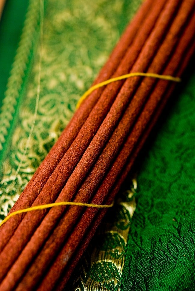 【6個セット】Potala Incense -ポタラ香 3 - このようにインド香とは太さが異なっています。
