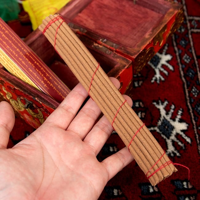 【6個セット】Samadhi  Incense -サマディ白檀香 9 - このくらいのサイズ感になります
