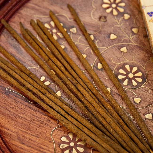 【6個セット】FLORA AGARBATI香 - MOGRA（モグラ／ジャスミン） 4 - お香の拡大写真です。