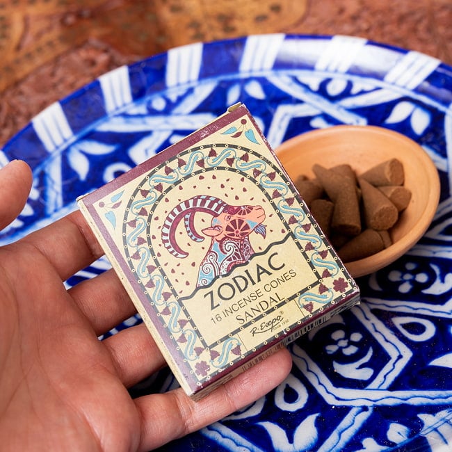 【6個セット】〔やぎ座〕サンダルウッドの香り ゾディアック 黄道十二星座のコーン香 6 - このくらいのサイズ感になります