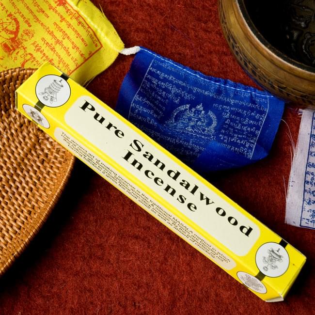 【6個セット】Pure Sandalwood ピュア・サンダルウッドのチベット香 2 - 全体の写真です。ネパールで昔ながらの製法で作られました。
