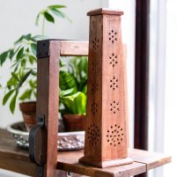 インドの木製 タワー型お香立て【約30cm】