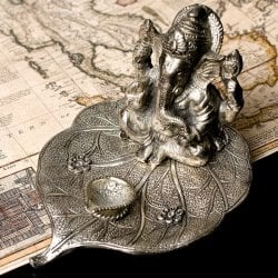 ホワイトメタルのガネーシャ香立て