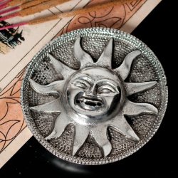 太陽神スーリャ ホワイトメタルのお香立て[9.5cm]の商品写真