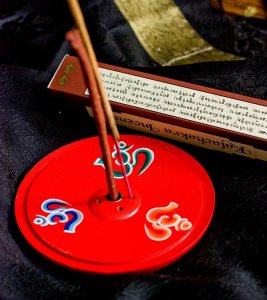 インド香&ネパール香立て -オーン 【直径約9cm】