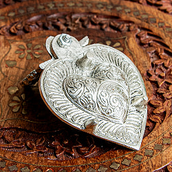 ガネーシャとラクシュミのホワイトメタルのハート型お香&オイルランプ　 - サブ5