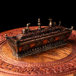 銅造り チベット香用 蓋付きお香立て 吉祥文様 【約21cm×約7.5cm】 - サブ3