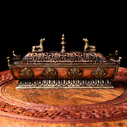 銅造り チベット香用 蓋付きお香立て 吉祥文様 【約21cm×約7.5cm】 - サブ5