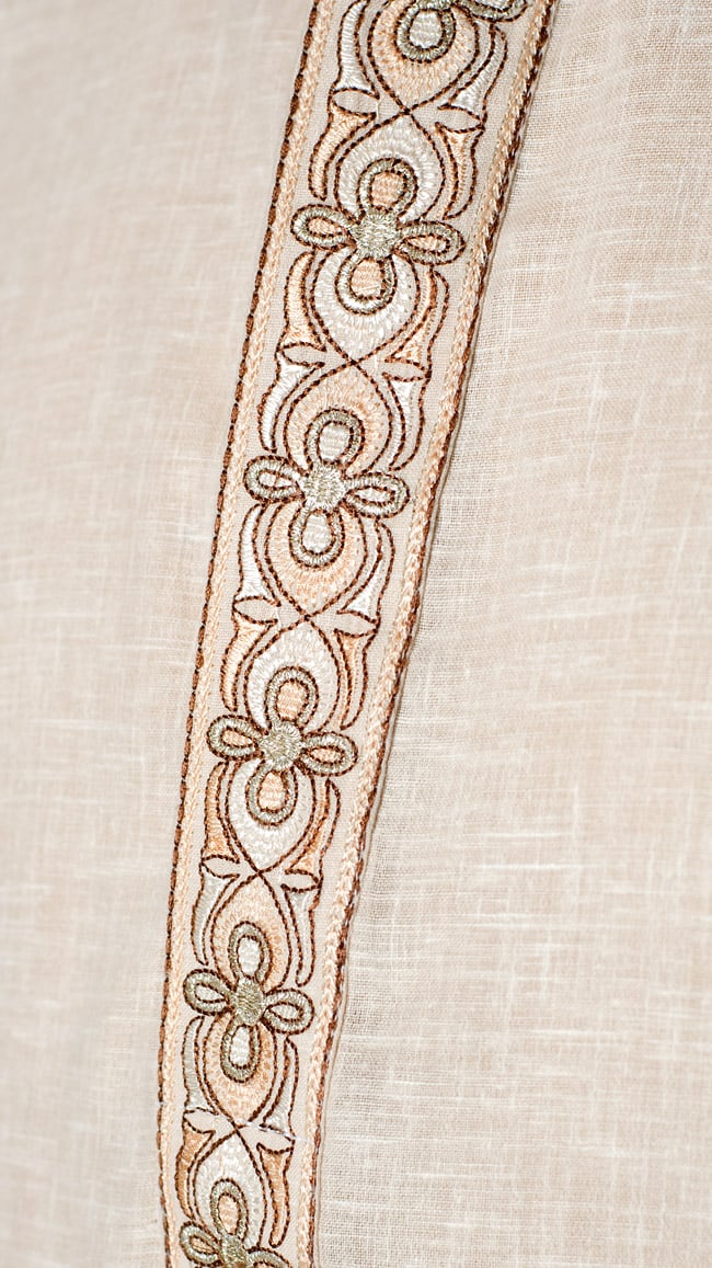 クルタ・パジャマ 【ピンク】 5 - 刺繍をアップにしてみました。とても丁寧な作りになっています。