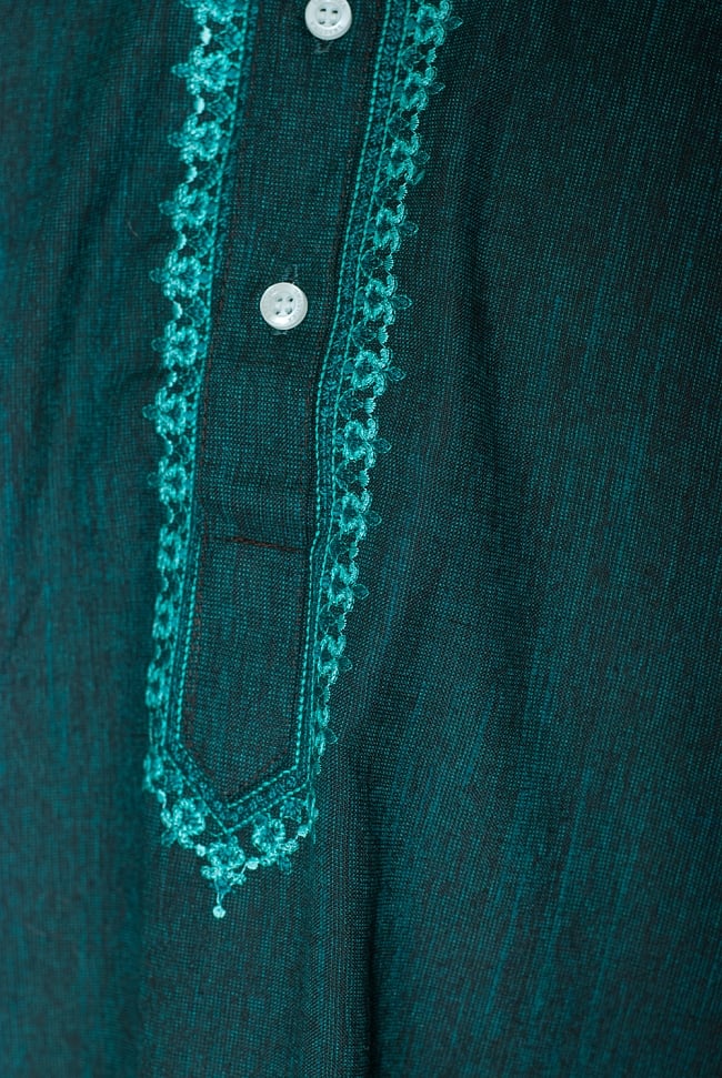 クルタ・パジャマ - ブルーグリーン【シンプルコットン・刺繍付き】 5 - 華やかな装飾が施されています。