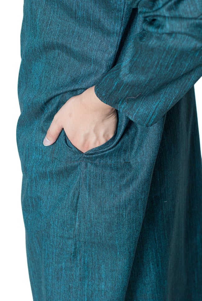 クルタ・パジャマ　青緑【シンプルコットン・刺繍付き】 7 - ポケットもあるので小物を入れるのにも便利です。