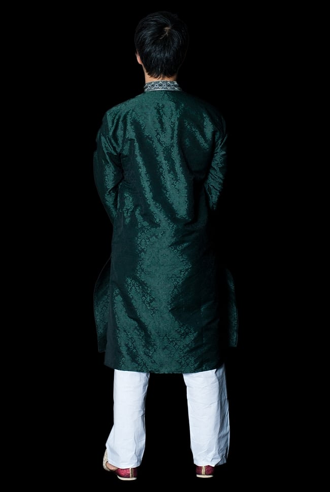 クルタ・パジャマ - ディープグリーン【光沢生地】 3 - 背面からみてみました。なんとなくスラッとスタイルがよく見えるかも?!