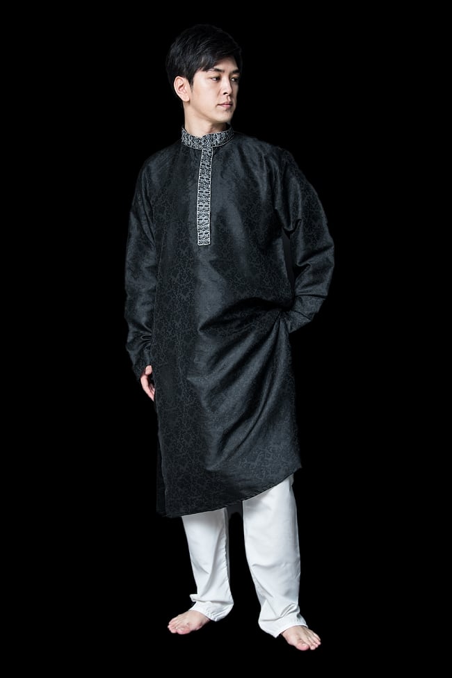クルタ・パジャマ【光沢生地　ブラック 装飾が四角】の写真クルタパジャマ,Kurta,Pajama,男性,民族衣装