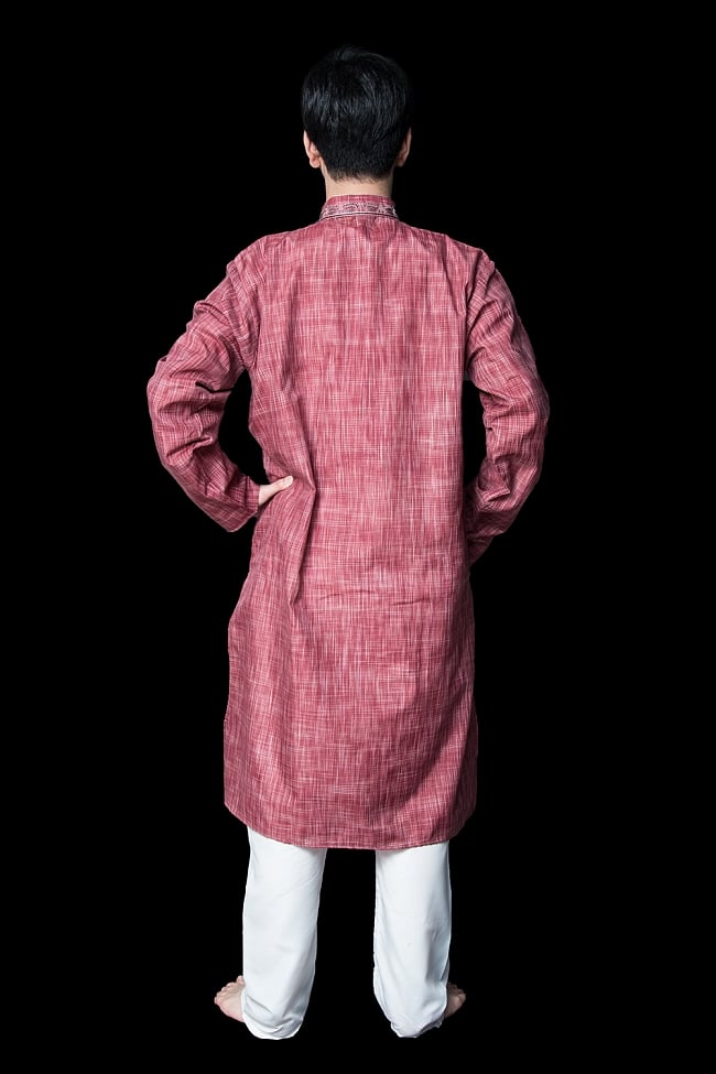 クルタ・パジャマ【コットン生地 あずき ペイズリー】 3 - 背面からみてみました。