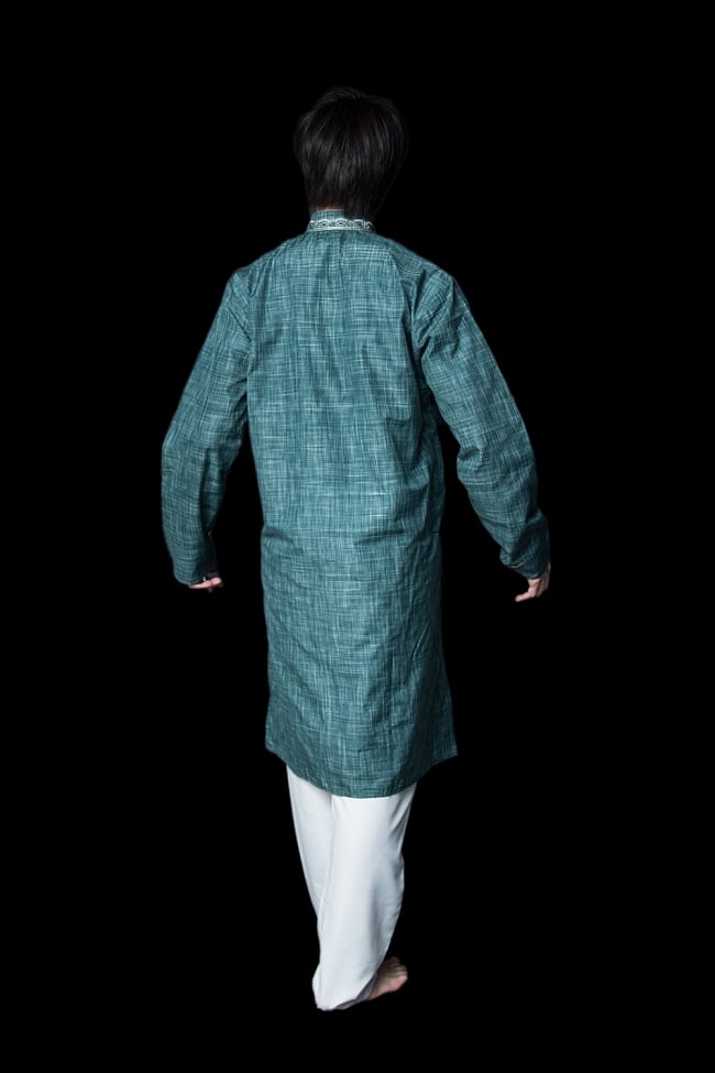 クルタ・パジャマ【コットン生地 青緑 ペイズリー】 3 - 背面からみてみました。