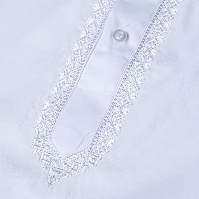 シンプルホワイト クルタ・パジャマ上下セット　インドの男性民族衣装 11 - 拡大写真です