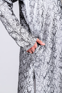 ダマスク織デザイン　光沢感が美しい伝統ブロケード生地　比翼仕立てのクルタ・パジャマ上下セット　インドの男性民族衣装 - サブ5