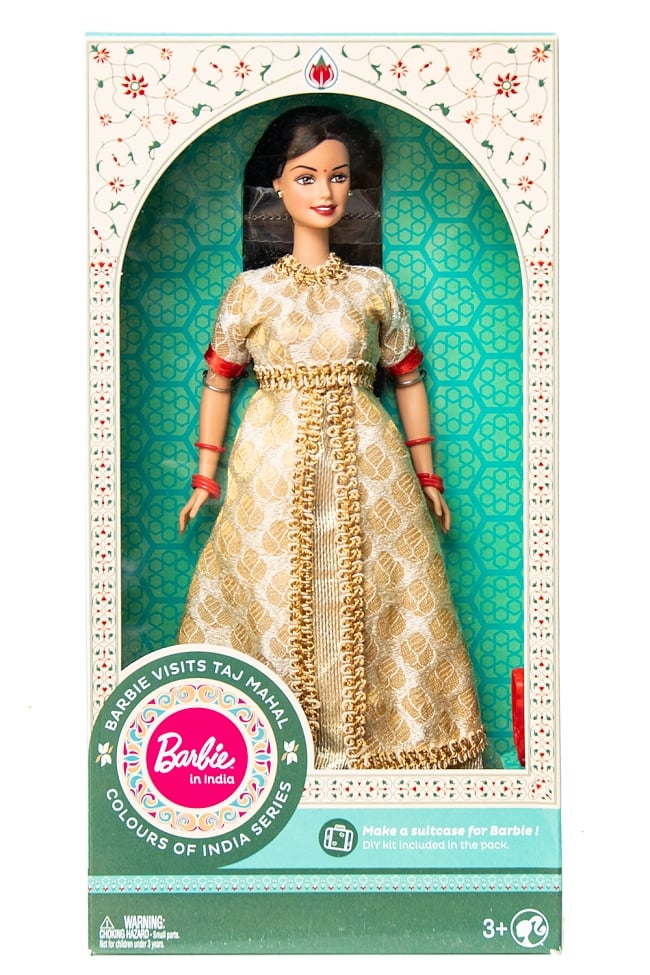 インドのバービー人形 タージマハルへの写真1枚目です。インド各地を旅するバービー人形ですバービー,インド バービー,サリー,パンジャビ