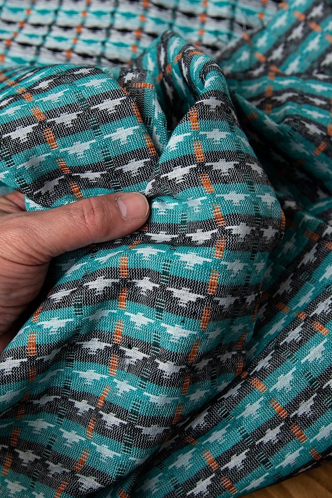 ネパール伝統のダッカ織り布 1メートル切り売り 5 - 肌触りもとっても良いんですよ!