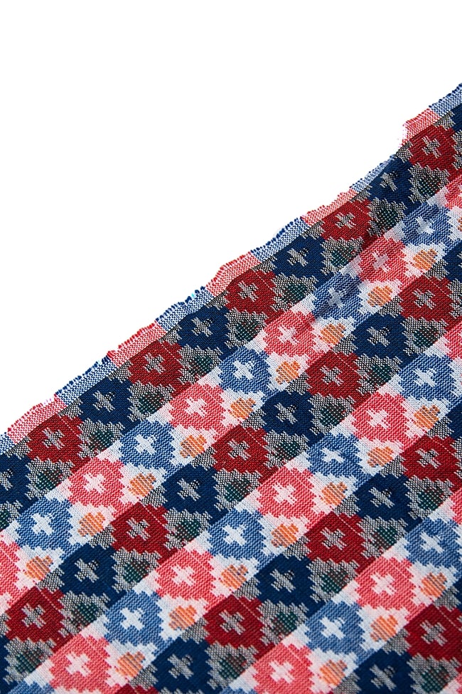 [約2メートル]ネパール伝統のダッカ織り布 4 - 端の処理を見てみました。