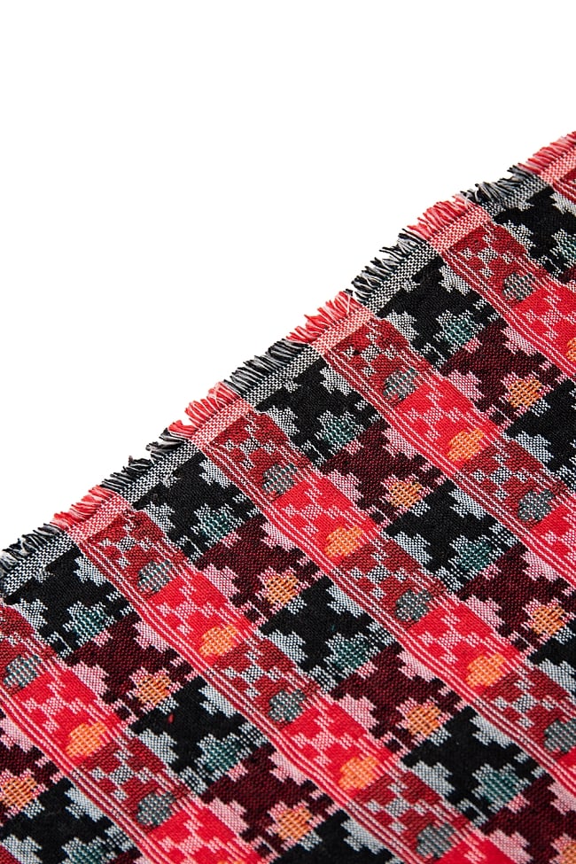 [約2メートル]ネパール伝統のダッカ織り布 4 - 端の処理を見てみました。