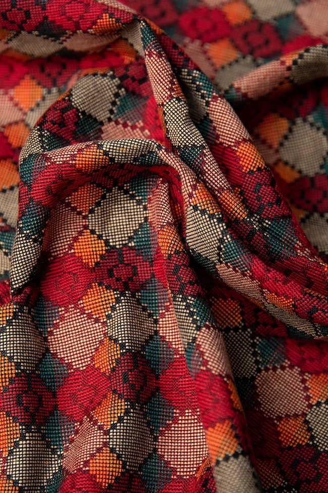 [約2メートル]ネパール伝統のダッカ織り布 3 - 柔らかな質感と幾何学模様が美しく調和しています。