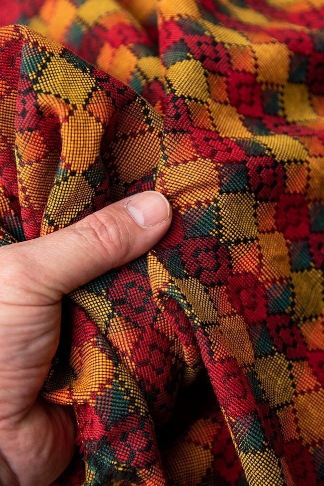 ネパール伝統のダッカ織り布 1メートル切り売り 5 - 肌触りもとっても良いんですよ！
