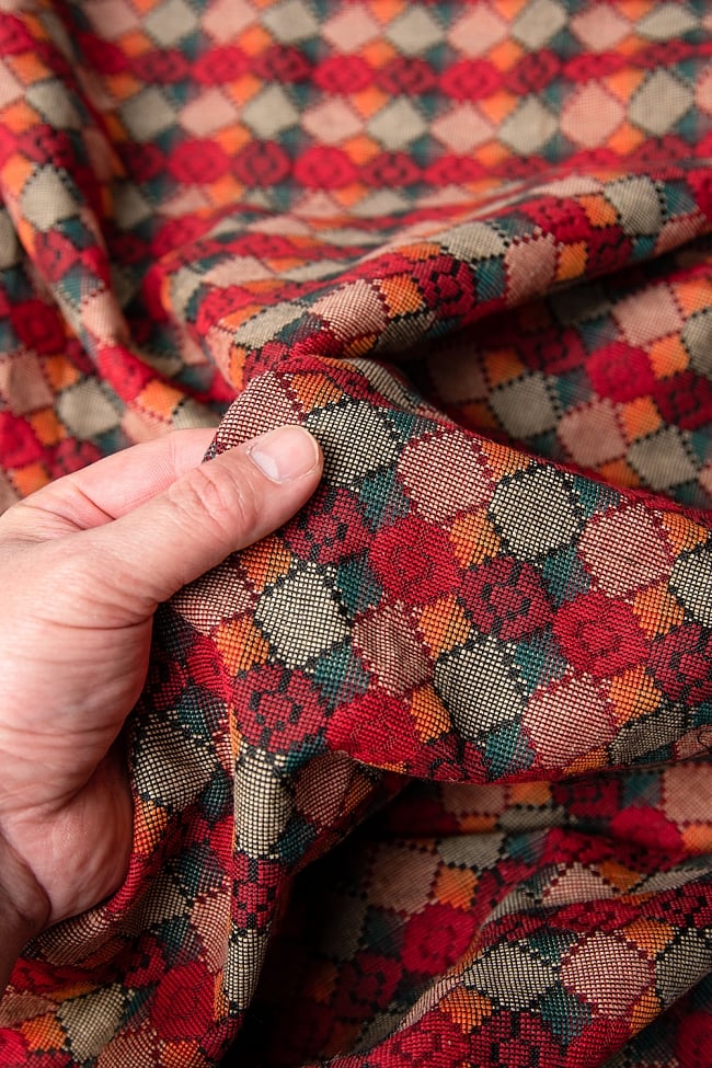 ネパール伝統のダッカ織り布 1メートル切り売り 5 - 肌触りもとっても良いんですよ!
