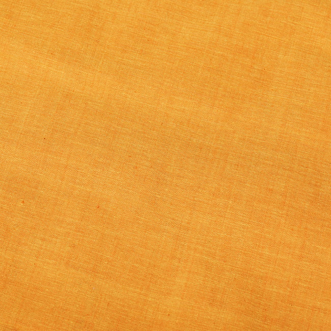 〔1m切り売り〕南インドのシンプル無地コットン布〔幅約111cm〕 - 薄オレンジ 3 - 1mの長さごとにご購入いただけます。