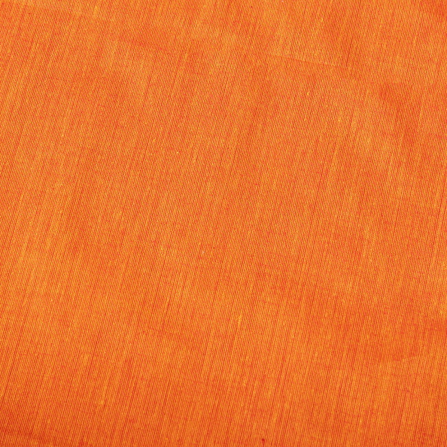〔1m切り売り〕南インドのシンプル無地コットン布〔幅約109cm〕 - オレンジ 3 - 1mの長さごとにご購入いただけます。
