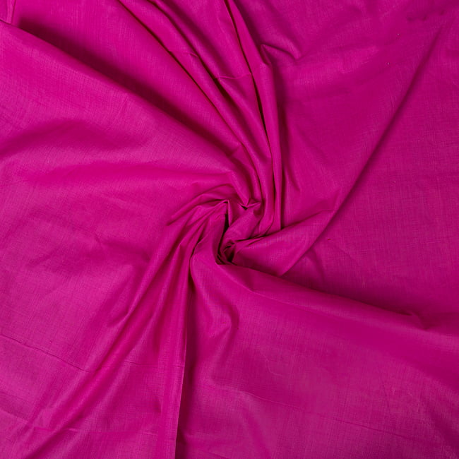 〔1m切り売り〕南インドのシンプルコットン布〔幅約108.5cm〕 - 赤紫の写真1枚目です。インドらしい味わいのある布地です。格子模様,切り売り,量り売り布,アジア布 量り売り,手芸,裁縫,生地,アジアン,ファブリック