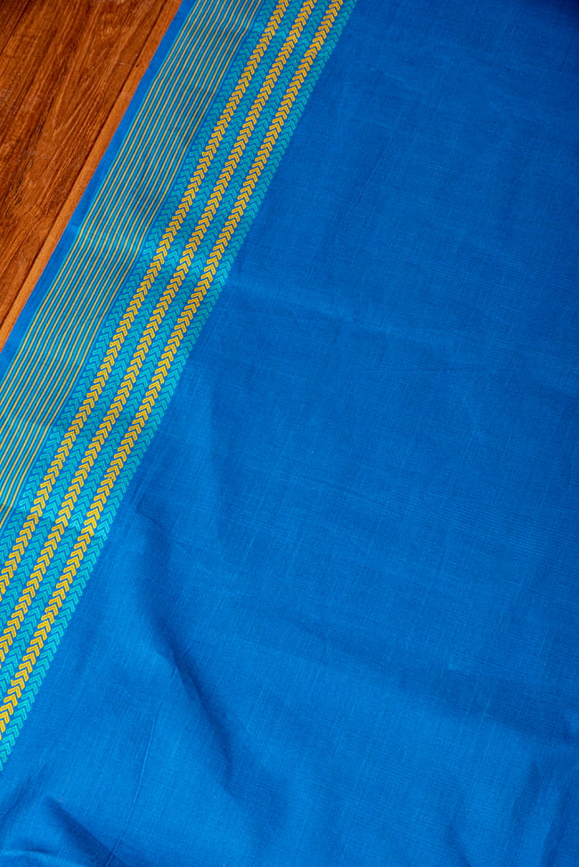 〔1m切り売り〕南インドのハーフボーダーコットンクロス〔幅約108cm〕 - ブルー 2 - とても素敵な雰囲気です