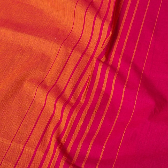 〔1m単位切り売り〕南インドのバイカラーセンターストライプ布〔幅約108.5cm〕 - オレンジ×ピンク 3 - 1mの長さごとにご購入いただけます。