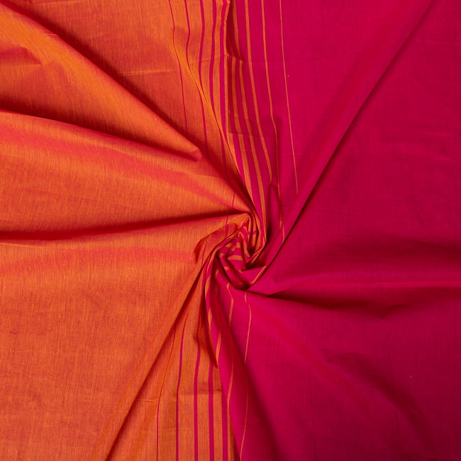 〔1m切り売り〕南インドのバイカラーセンターストライプ布〔幅約108.5cm〕 - オレンジ×ピンクの写真1枚目です。インドらしい味わいのある布地です。格子模様,切り売り,量り売り布,アジア布 量り売り,手芸,裁縫,生地,アジアン,ファブリック