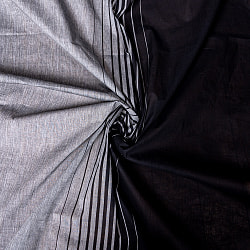 〔1m切り売り〕南インドのバイカラーセンターストライプ布〔幅約108cm〕 - ブラック×グレーの商品写真