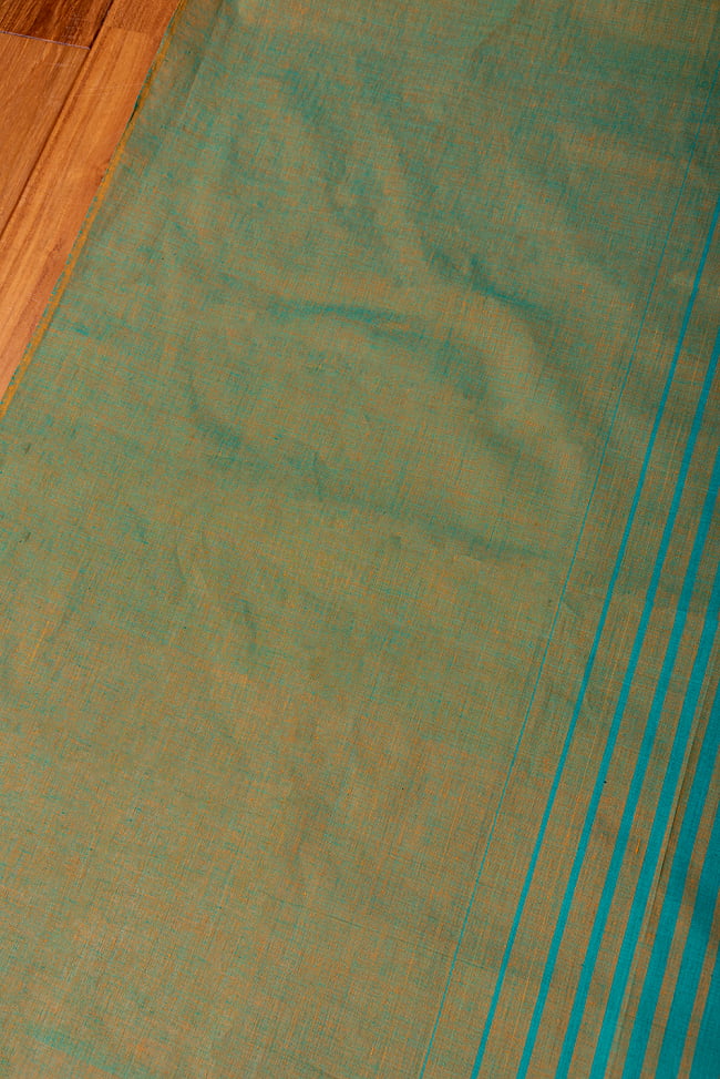 〔1m切り売り〕南インドのバイカラーセンターストライプ布〔幅約108cm〕 - グリーン×オレンジ 2 - とても素敵な雰囲気です