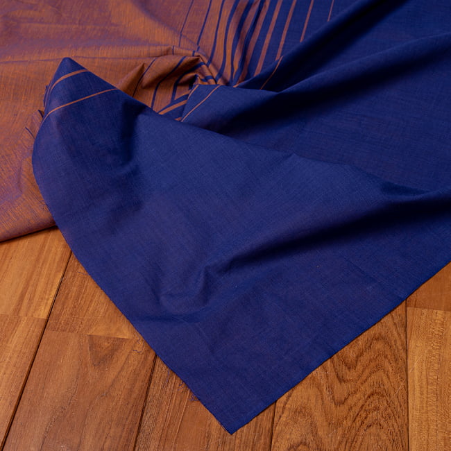 〔1m切り売り〕南インドのバイカラーセンターストライプ布〔幅約108cm〕 - 青緑×パープル 4 - インドならではの布ですね。