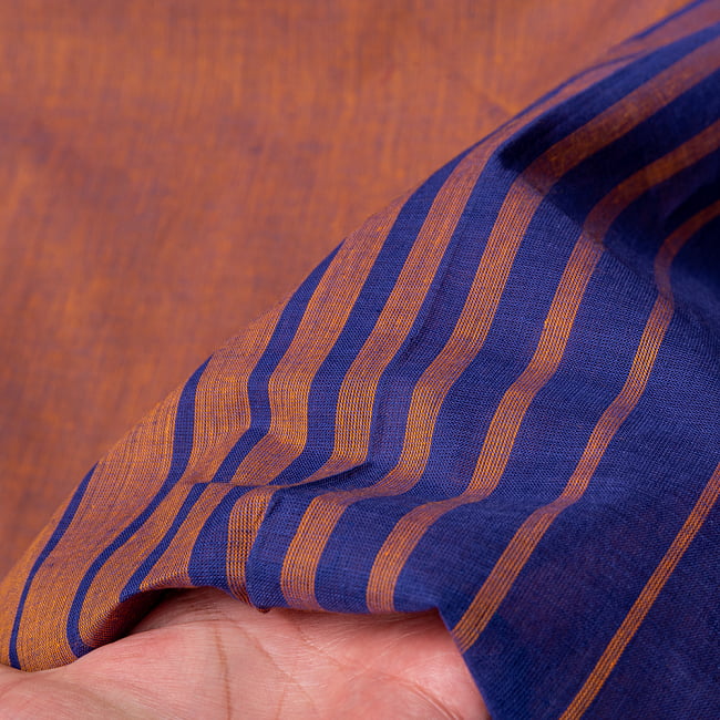 〔1m単位切り売り〕南インドのバイカラーセンターストライプ布〔幅約108cm〕 - 青緑×パープル 5 - 生地の拡大写真です。とても良い風合いです。