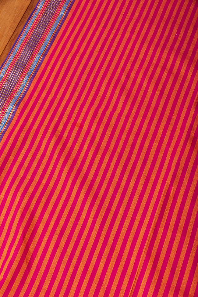 南インドのハーフボーダー・シンプル・ストライプコットン布〔幅約107.5cm〕の写真1枚目です。インドらしい味わいのある布地です。切り売り,量り売り布,アジア布 量り売り,手芸,裁縫,生地,アジアン,ファブリック,ブロケード
