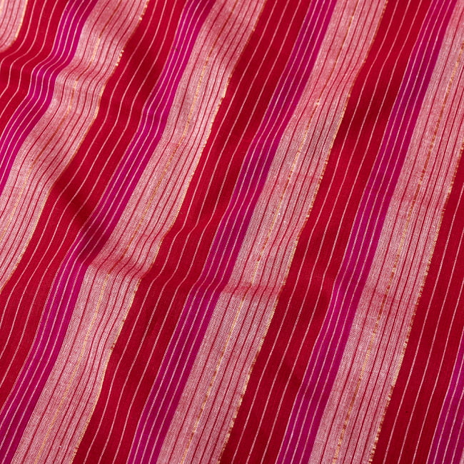 〔1m切り売り〕南インドのストライプ布〔幅約111cm〕 - 赤×ピンク×白系 3 - 1mの長さごとにご購入いただけます。