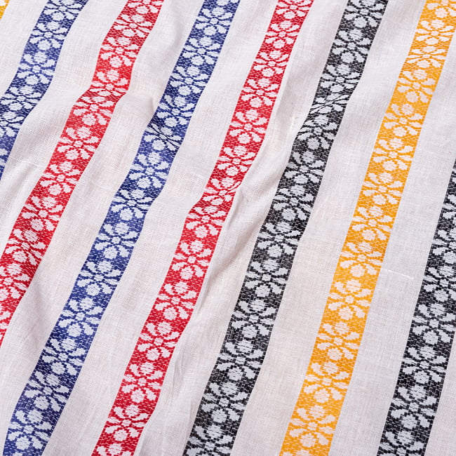 〔1m単位切り売り〕南インドの花柄ストライプ布〔幅約112cm〕 - カラフル系 3 - 1mの長さごとにご購入いただけます。