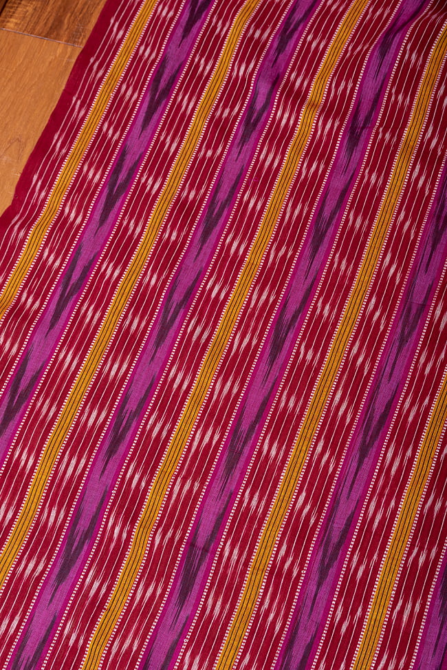 〔1m切り売り〕インドの伝統絣織り布　イカット織り生地　〔幅約111cm〕 - えんじ×パープル系 2 - とても素敵な雰囲気です