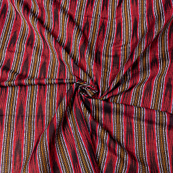 〔1m切り売り〕インドの伝統絣織り布　イカット織り生地　〔幅約112cm〕 - レッド×ブラック系の商品写真